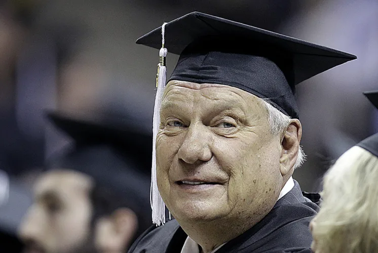 Former Hawkeye Don Nelson passes at 86